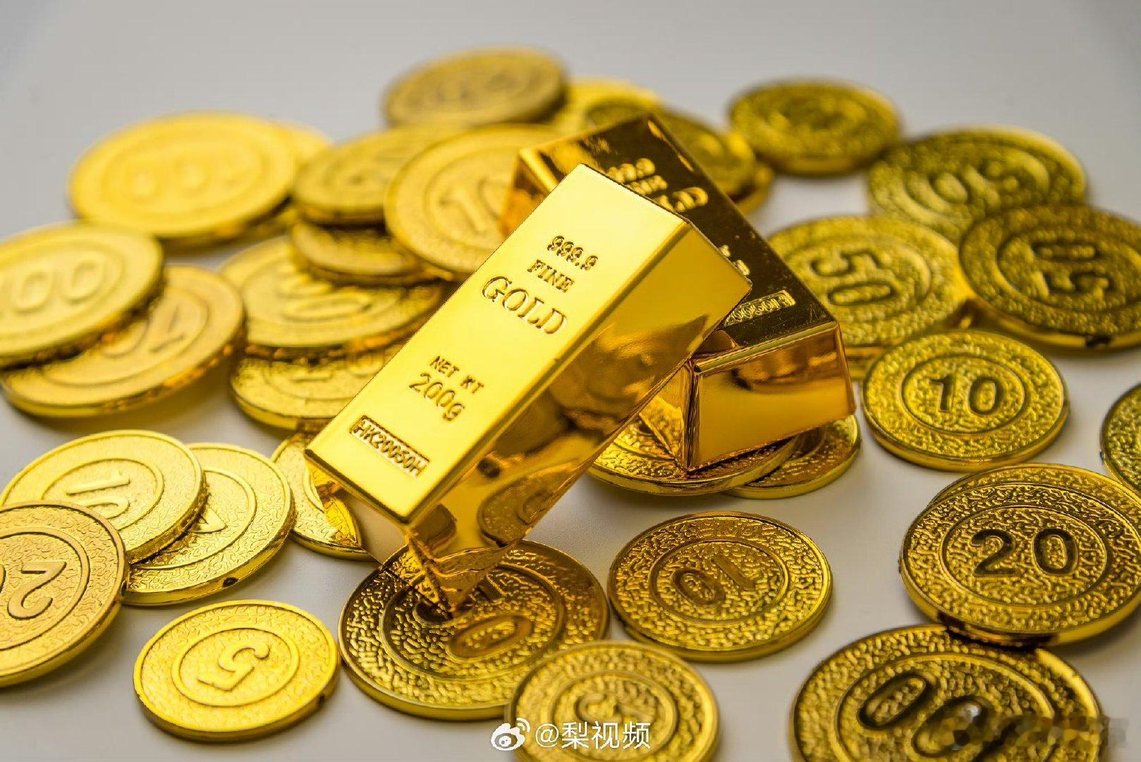 【摩根大通看涨黄金摩根大通预计金价明年回升】7月4日，摩根大通认为黄金短期内将维
