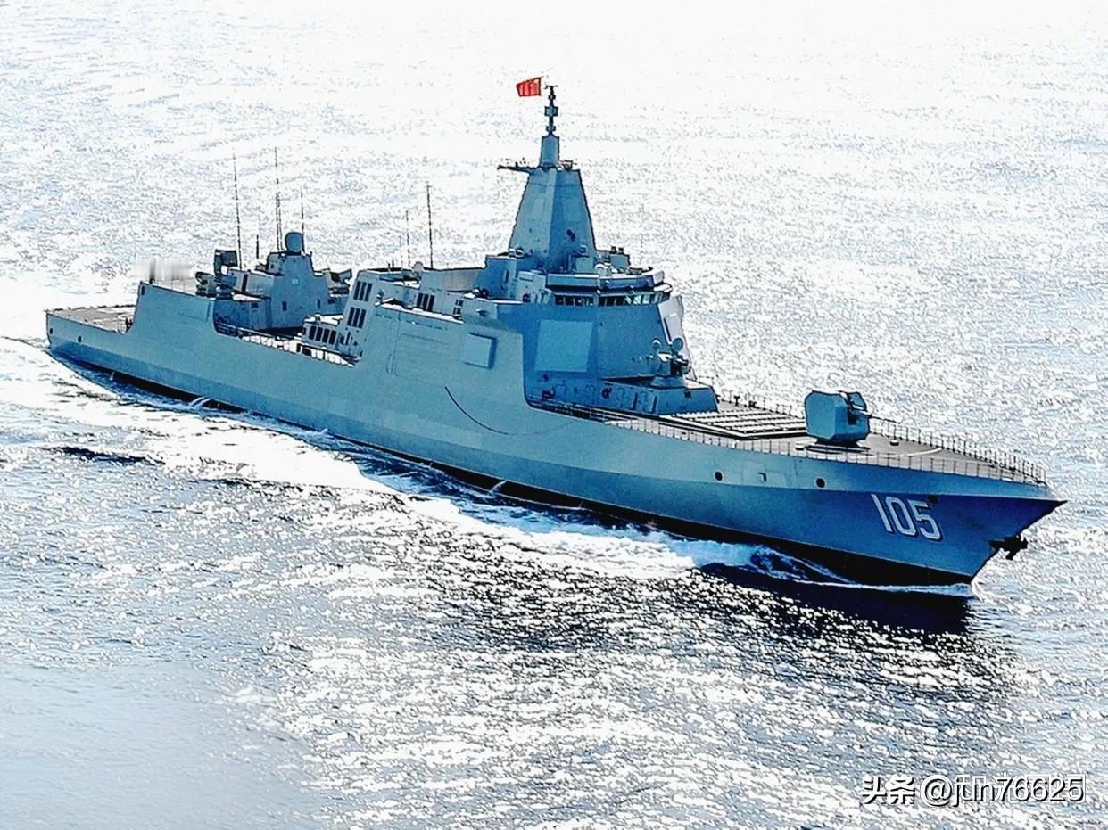 一天一舰：105号大连舰
105号大连舰2018年7月3日下水，2021年4月2