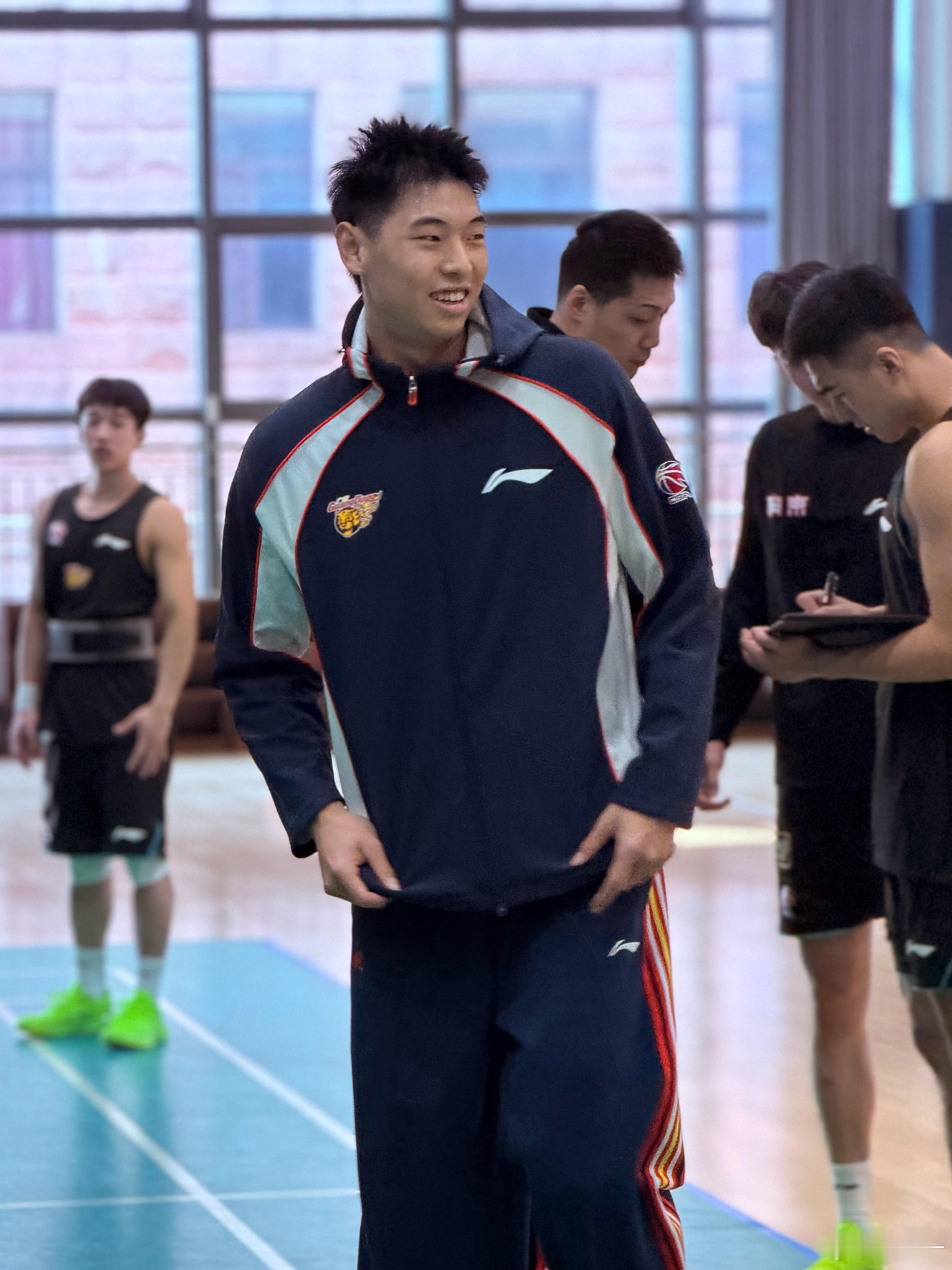 广东男篮开始今日份体测🔜