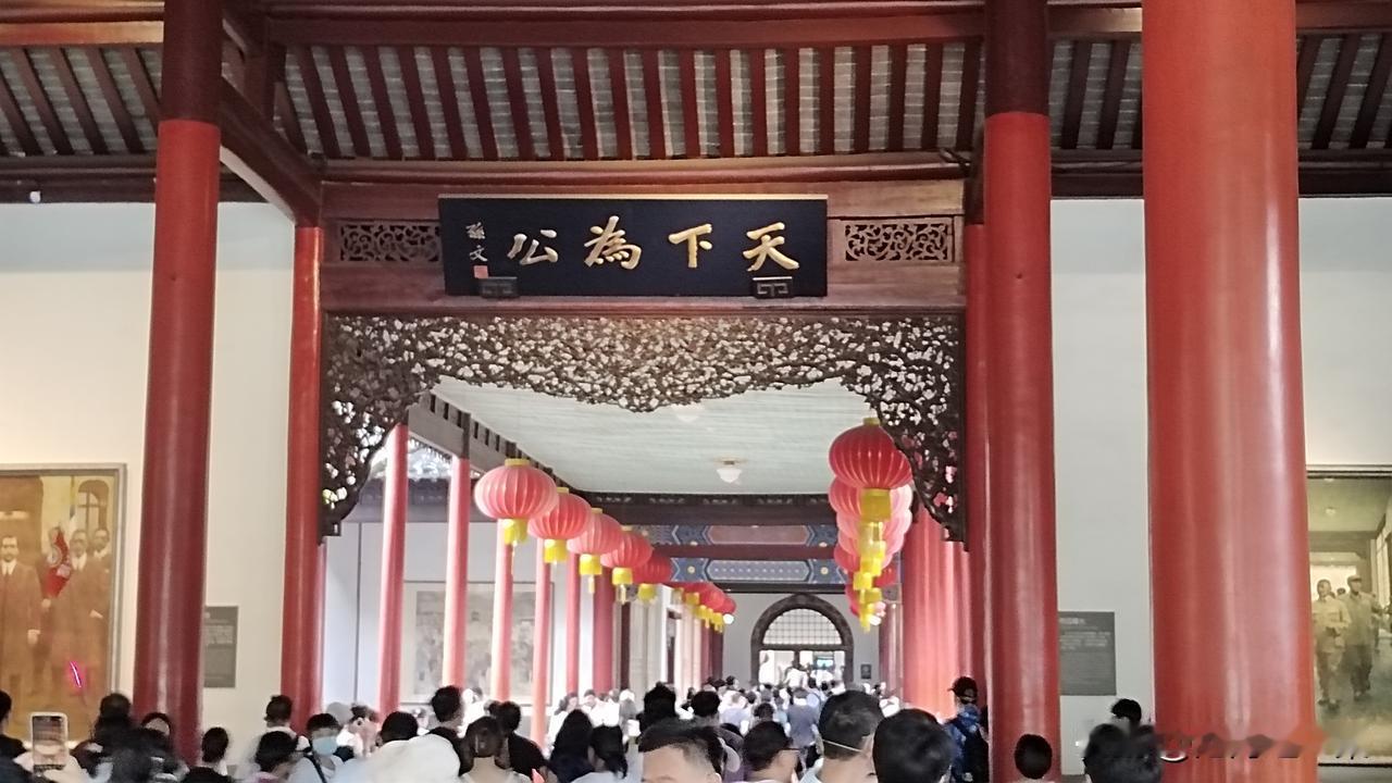 人到中年大半辈子辛苦打拼，活得舒心、陪伴至亲，比无休止耗命赚钱更重要。只要日子能