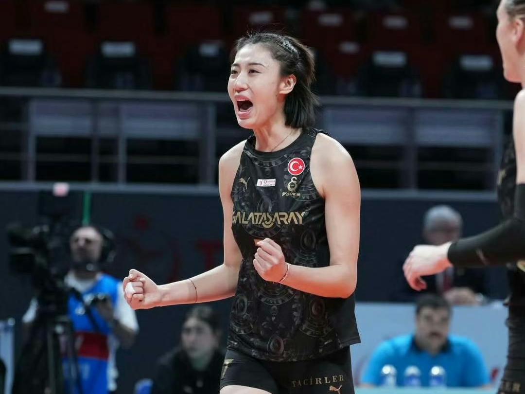 加拉塔萨雷2-3惜败伊萨奇巴希无缘土超四强，难掩王媛媛表现优异！
3月7日，土超