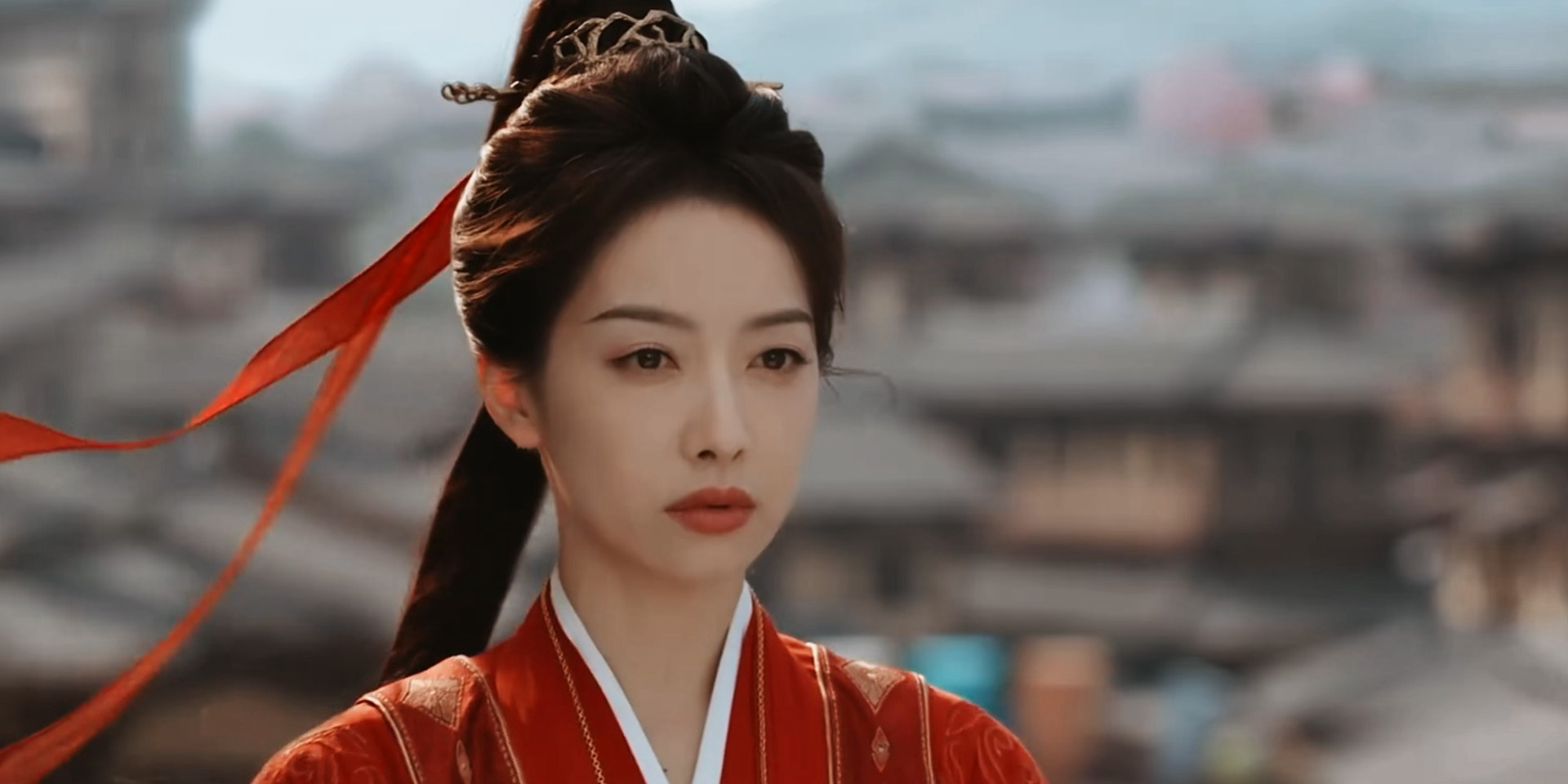 楚瑜这个红衣镜头……女将军具象化了[泪][泪][泪]宋茜新剧穿婚服办葬礼宋茜红衣