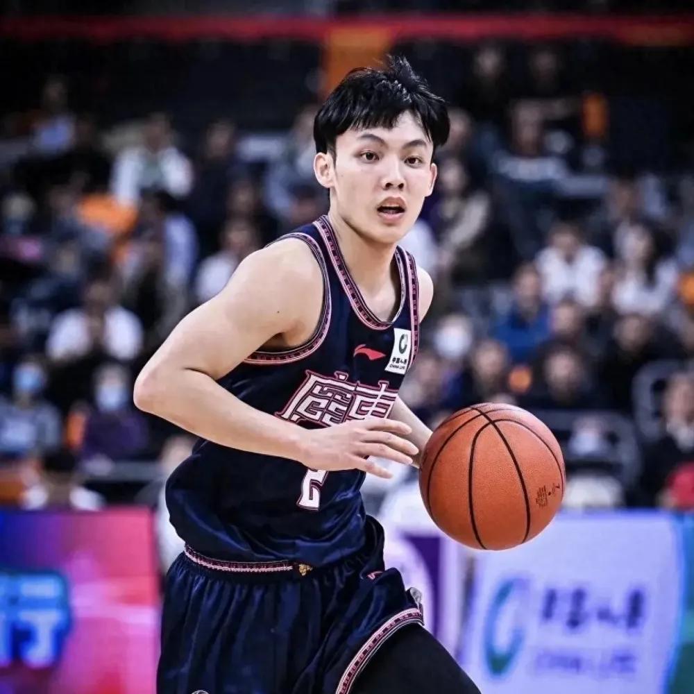 郭士强为何不用徐杰？最大的原因找到了！徐杰有一大短板，连杜锋也没办法解决。
 