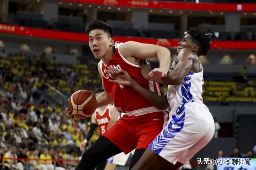 王俊杰会是中国男篮未来四号位的最佳答案吗。

在与委内瑞拉的两场热身赛中，中国男