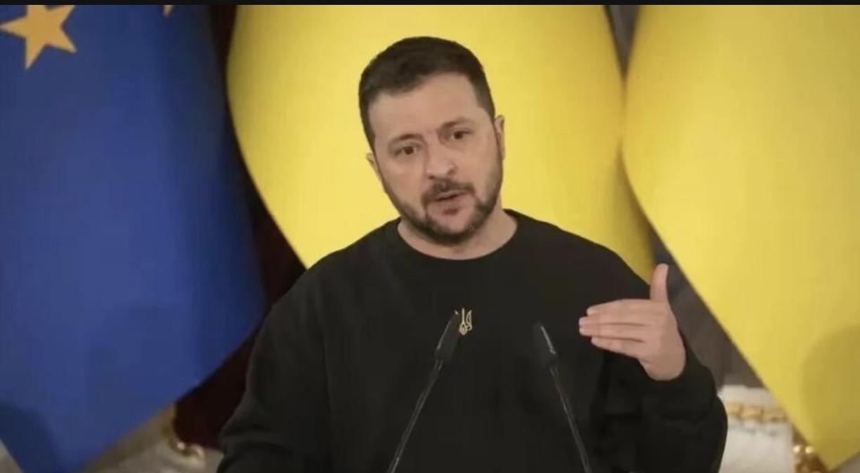 地图上箭头指向胜利，但在现实中的战线却毫无进展。俄罗斯与乌克兰之间的战斗不仅在战