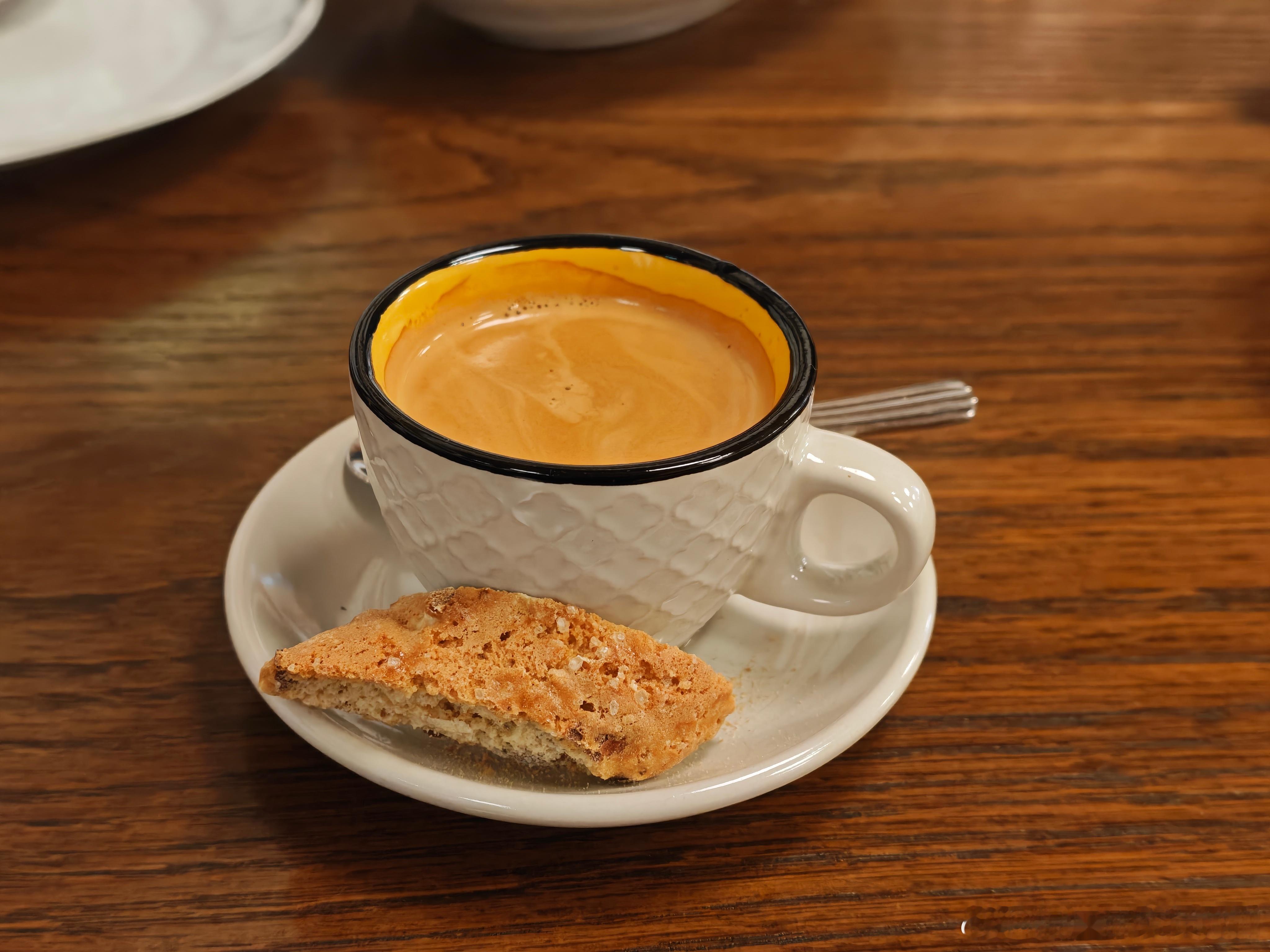 周末早上好，朋友们。天气冷了，记得加衣服小米科技