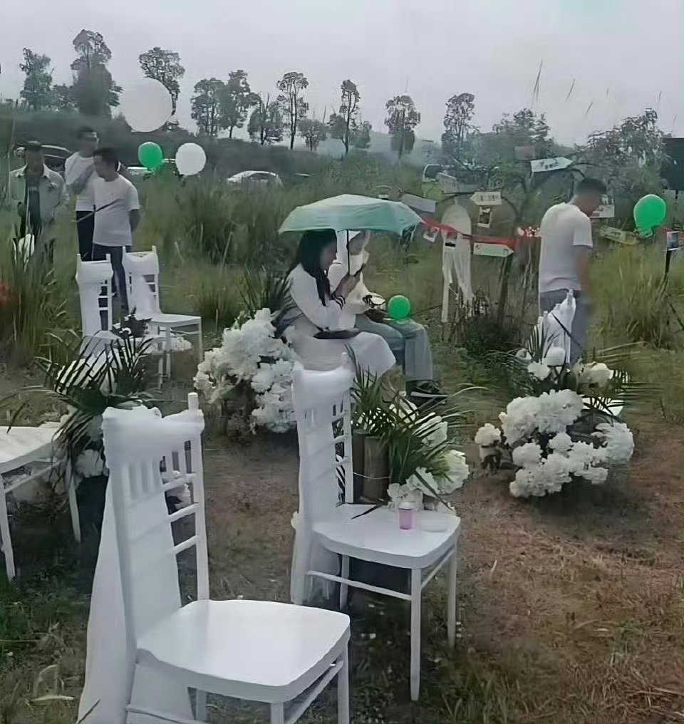 心心念念的西式户外婚礼 