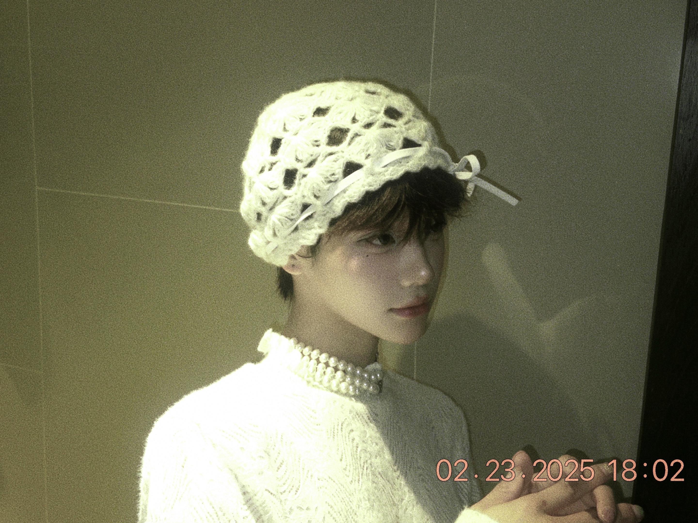 枯木逢春 静水成玉。