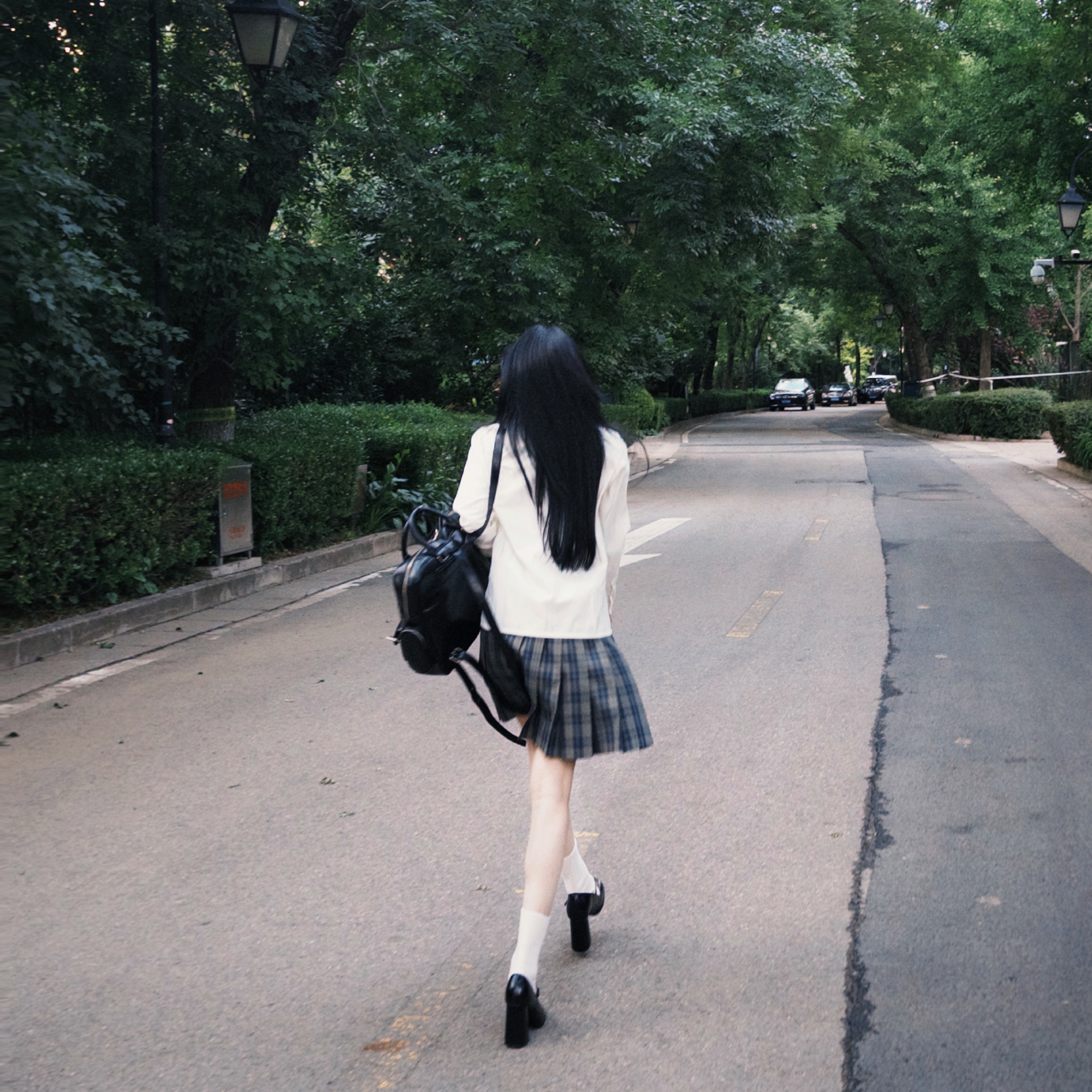 卧槽我都。 