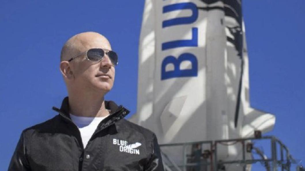 亚马逊创始人、亿万富翁杰夫・贝索斯创办的火箭公司蓝色起源，成功发射了其高耸的“新