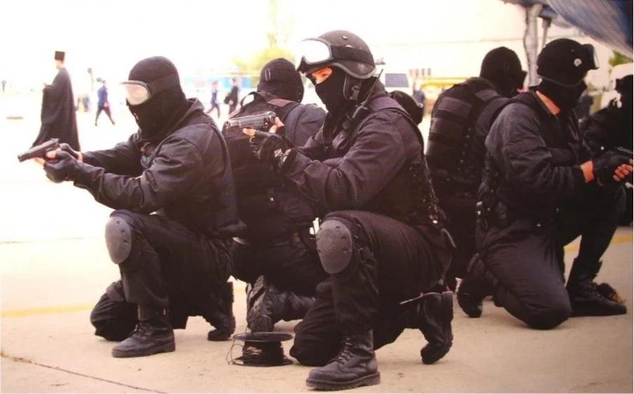 乌克兰 国家安全局SBU Alpha 特种部队使用 Fort-14 9x18mm