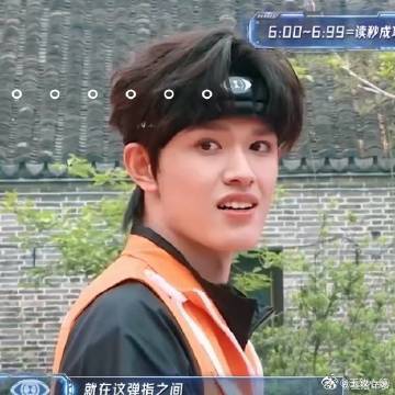 张极淘汰有种答案被撕的无力感 本以为张极能扭转局势，结果直接“白给”！这剧情反转