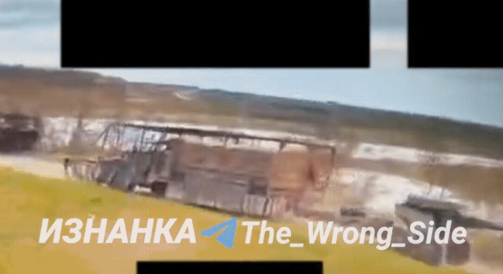 赚了！俄军用两架无人机摧毁了一辆乌军百万美元的重型火炮！

俄军无人机在第聂伯州