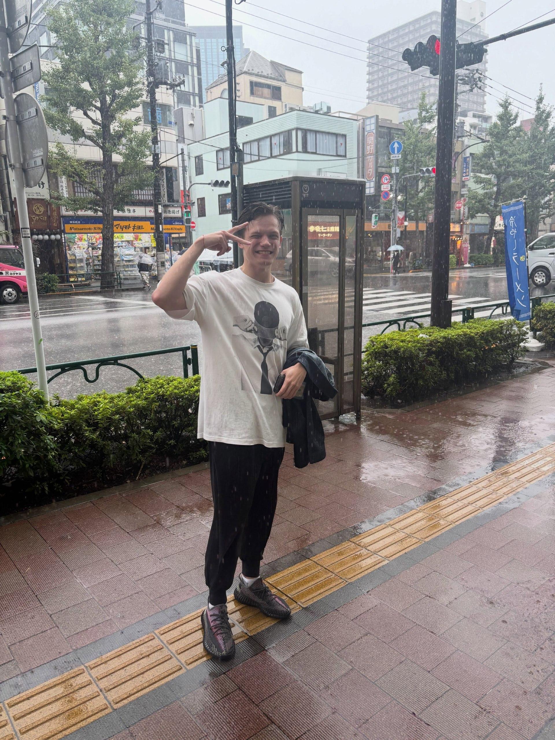 谢Rio [可怜] ​​​