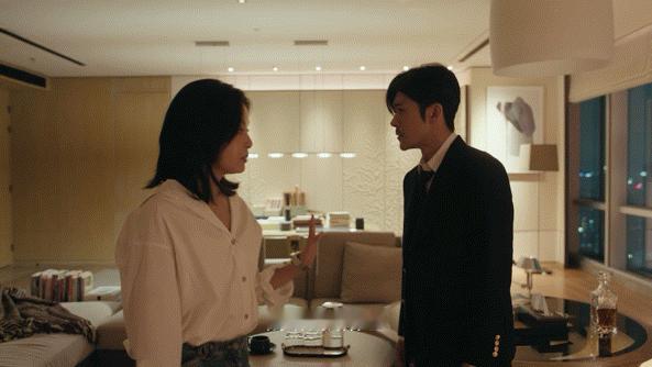 辛芷蕾新剧19集41分46秒 辛芷蕾演活了唐盈盈的内心戏😌！从平静讲述到情绪释