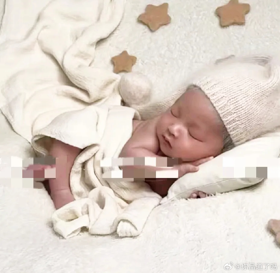 汪小菲老婆给儿子开了账号，与其扭扭捏捏，还不如大大方方的晒出来，名人的孩子就是好