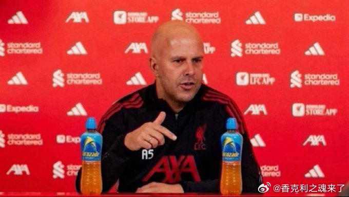 斯洛特坚称，他对自己本赛季让萨拉赫的替补并不后悔：“在过去一年半多的共事时间里，