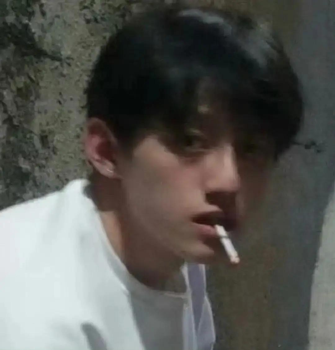 00后到底有多少烟民