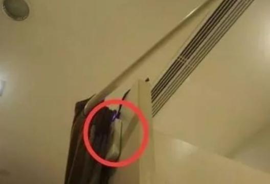 香港沙田34岁地盘工头冯某，跑到连锁健身房更衣室偷偷装3个针孔摄像头，健身房职员