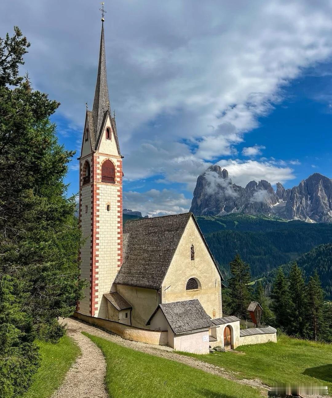 微博年度待改编ip评选pick你心中的改编潜力王 每想你一次，天上飘落一粒沙昨天