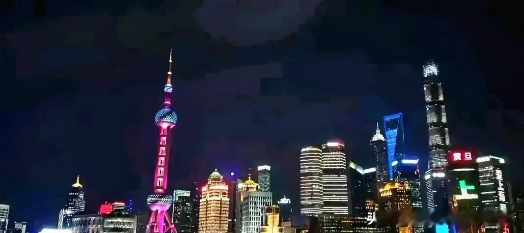上海近20年房价走势
2000年—3000 元/㎡
2002年— 4800元/㎡