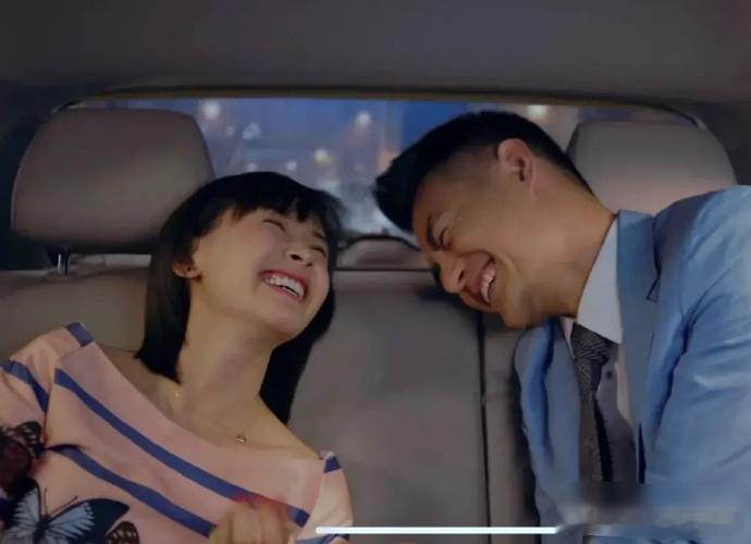 《欢乐颂》原著中，曲筱绡分析赵医生和前女友“三年时间一直没上过床，那一定是其中一