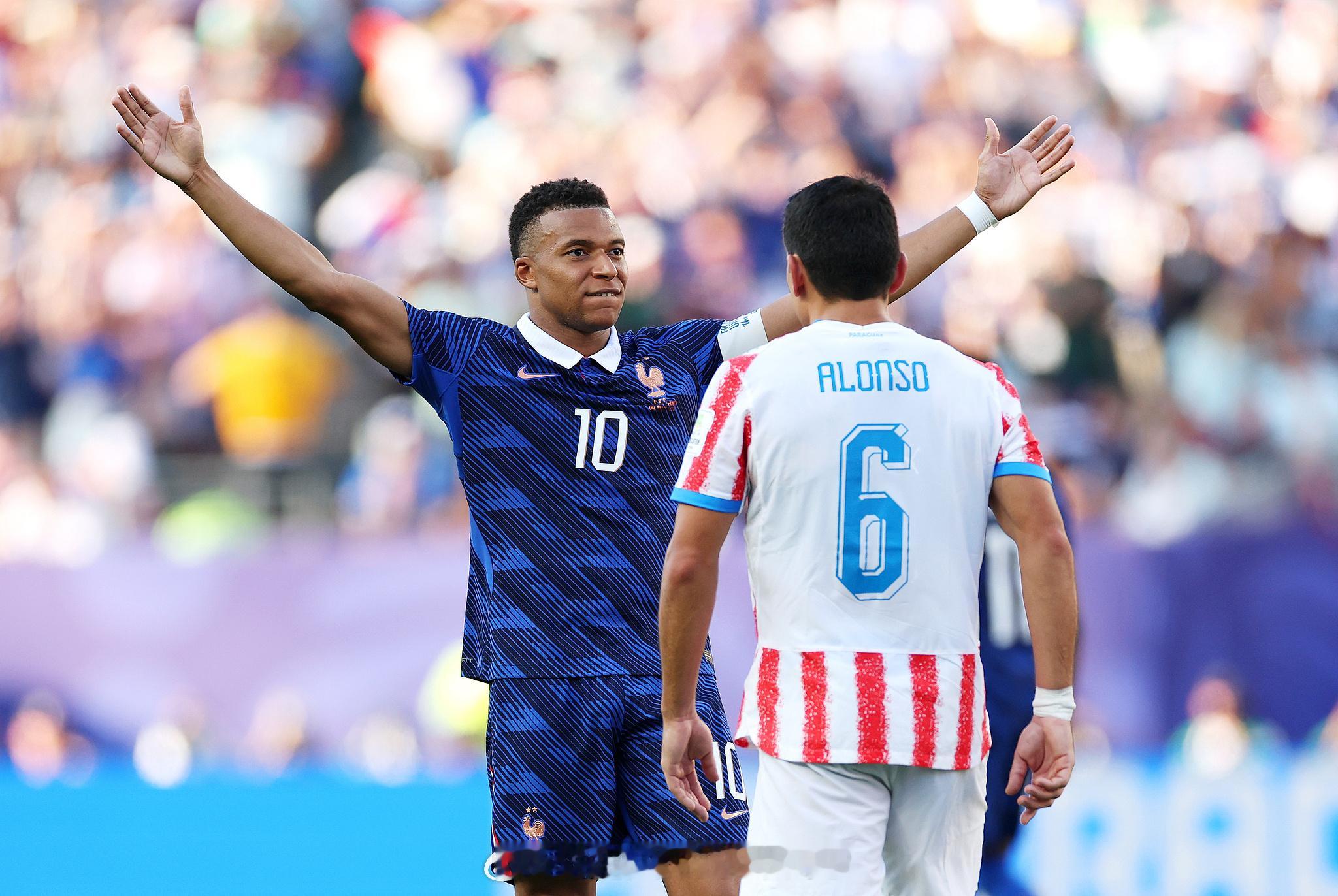 世界杯-法国1-0巴拉圭进八强战摩洛哥 姆巴佩点射北京时间7月5日凌晨5点整，2