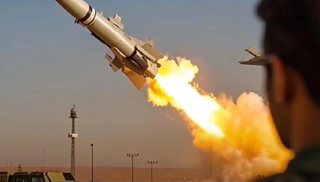 美以攻击伊朗，我更关心对中国有何影响？

美以对伊朗发动第一波4天的海空打击，这