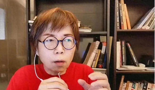 9 月 10 日深夜，台湾资深媒体人黄智贤发布最新视频，抛出一个戳破岛内政治假面