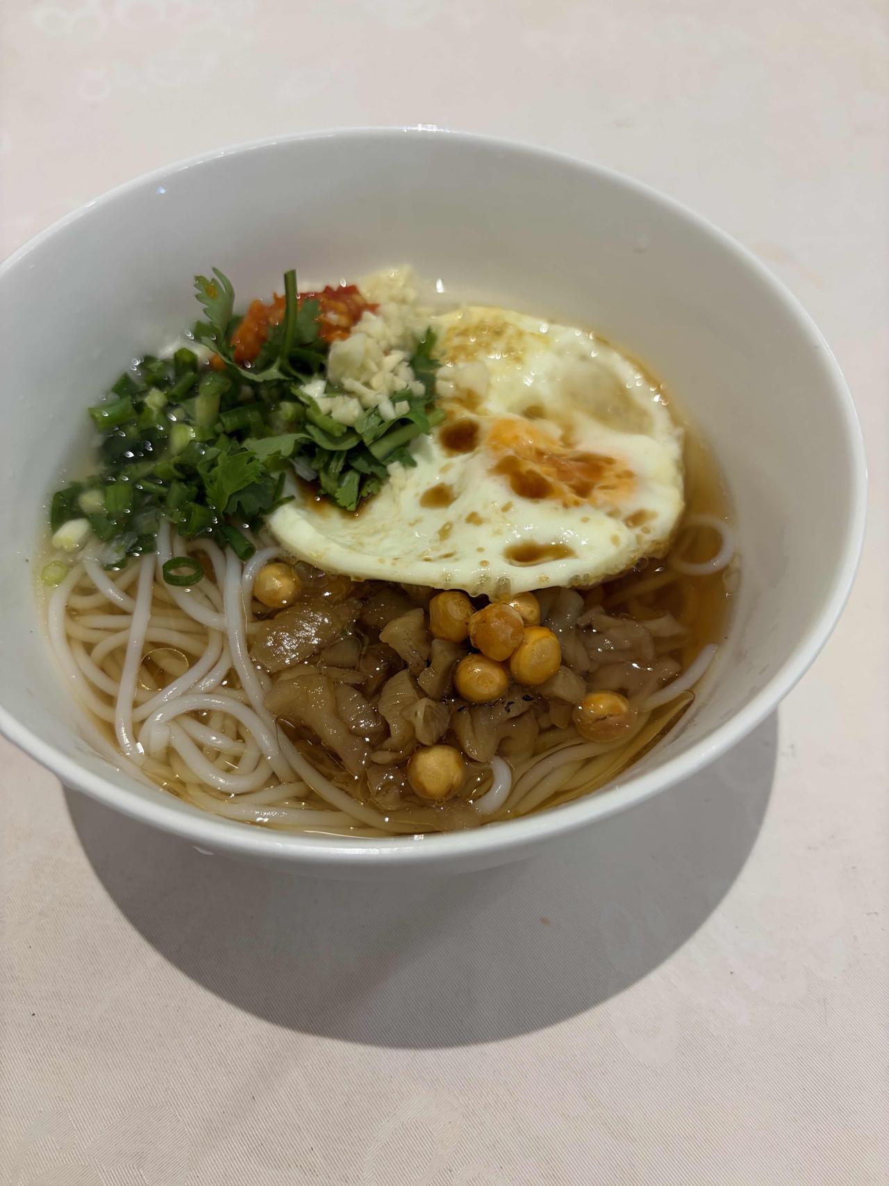 井冈山自由行第三天

这次井冈山之行，天气真的非常给力。一天半的时间，我把山上的