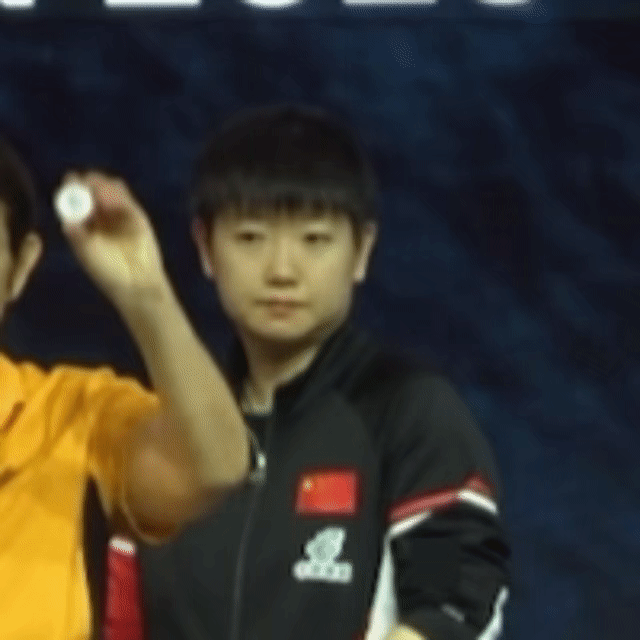 孙颖莎你说嘴巴嘟嘟哈哈哈， 太可爱了吧莎莎[太开心] ​​​