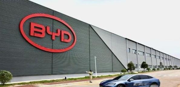 逼比亚迪签完10亿美元大单，扭头就要无偿拿走电池源码。土耳其这波操作，终于等来了