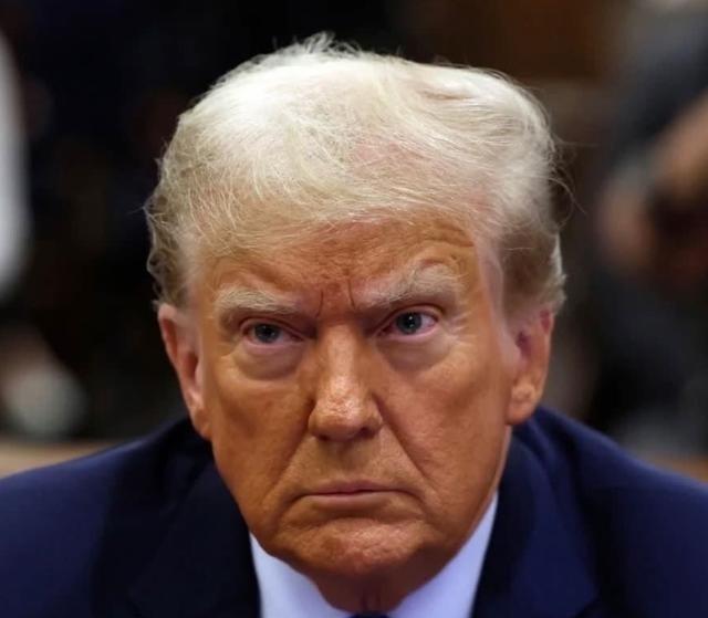 你能想象吗？一个大国的总统，在凌晨时分不睡觉，不去处理国家大事，而是因为一本还没