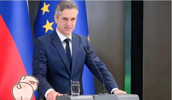 “帮凶”必须付出代价，全世界都在拭目以待，看荷兰到底是个什么下场，这是一场遭遇战