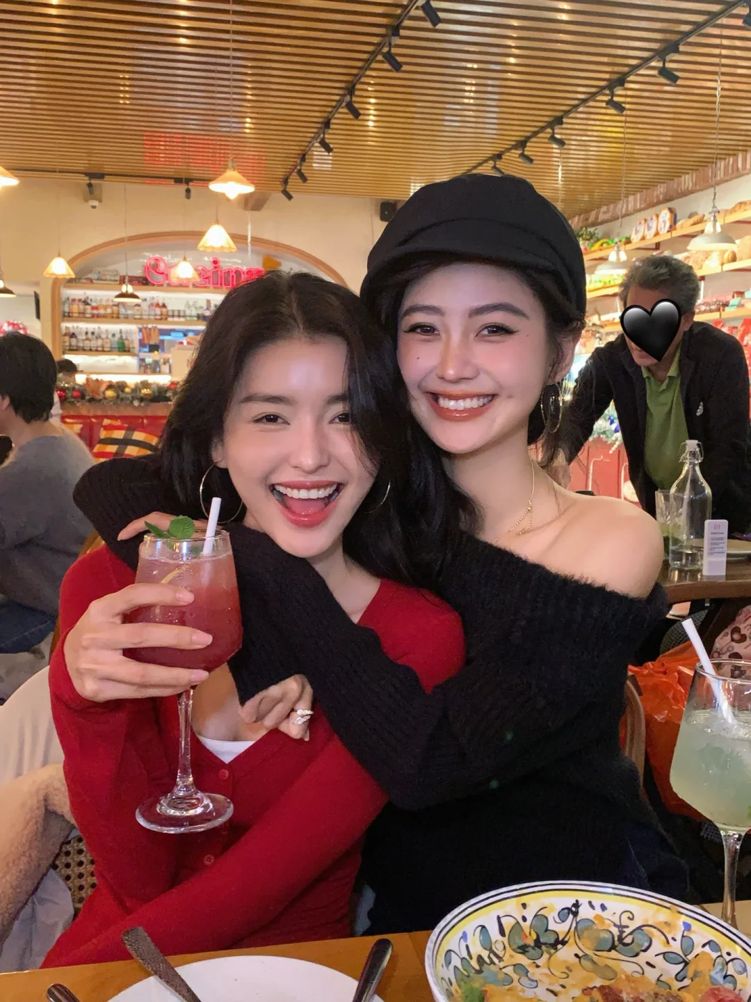 ᡣ • . • 姐妹聚会 👭🍻攒了很久的见面