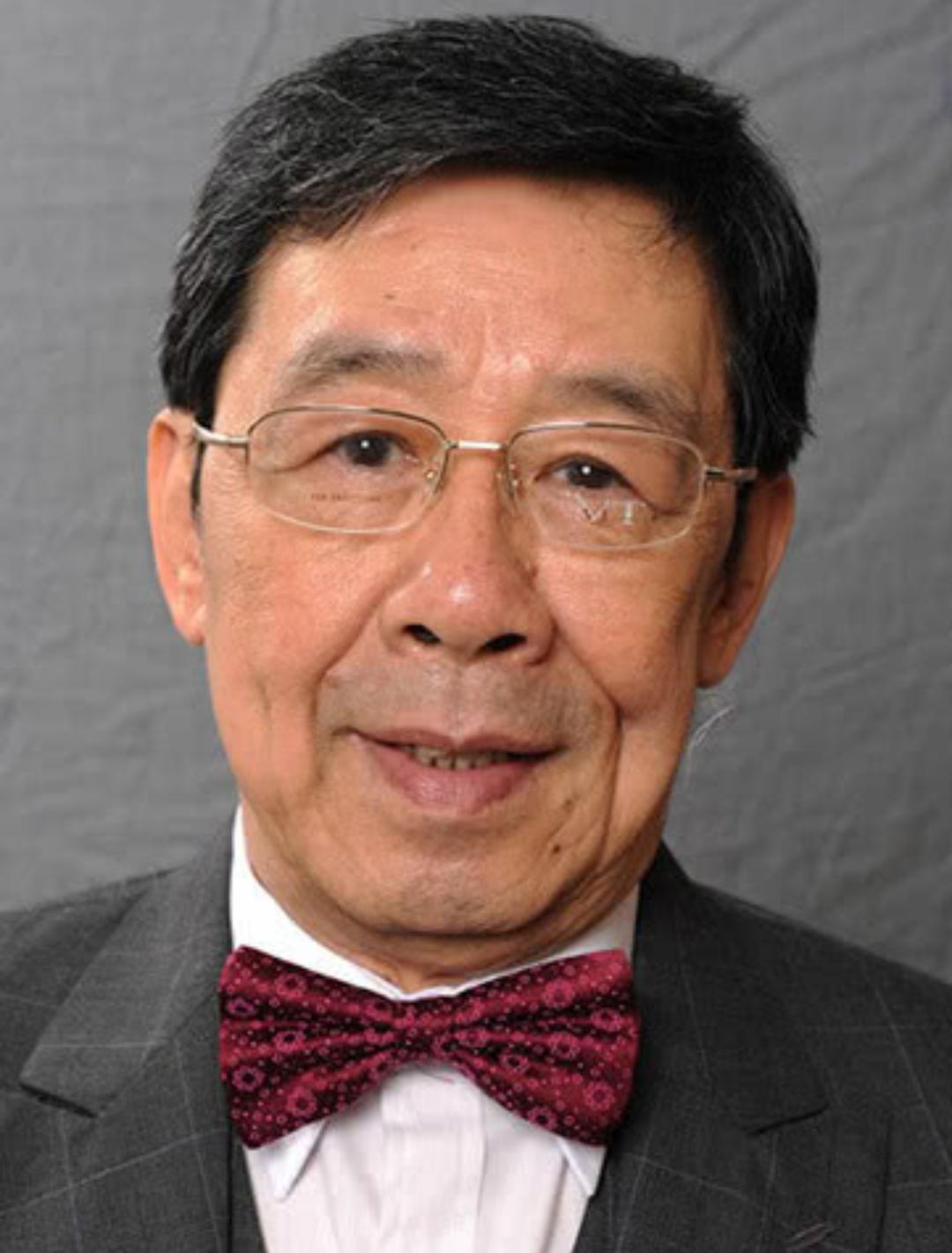 捞钱没底线？94岁胡枫开演唱会仅过去2天，“恶心”一幕出现
娱乐