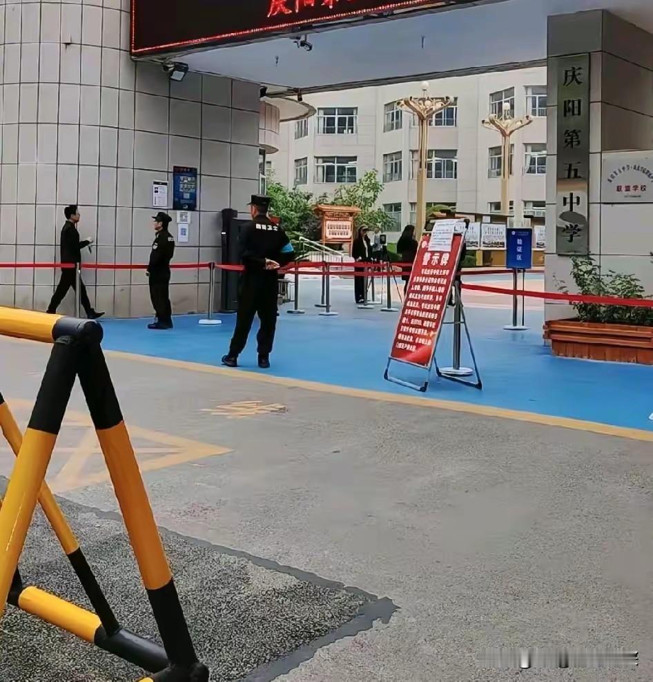 一级建造师考试有个奇怪的现象！那就是没有一建证的，总是喜欢缺考，或者说找个理由就