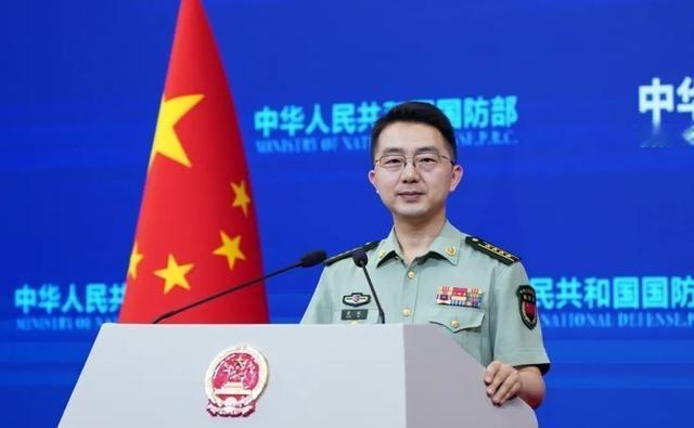中国有必要公开告诫所有国家，谁若敢打击中国大陆本土目标，不管由何处发起攻击，中国