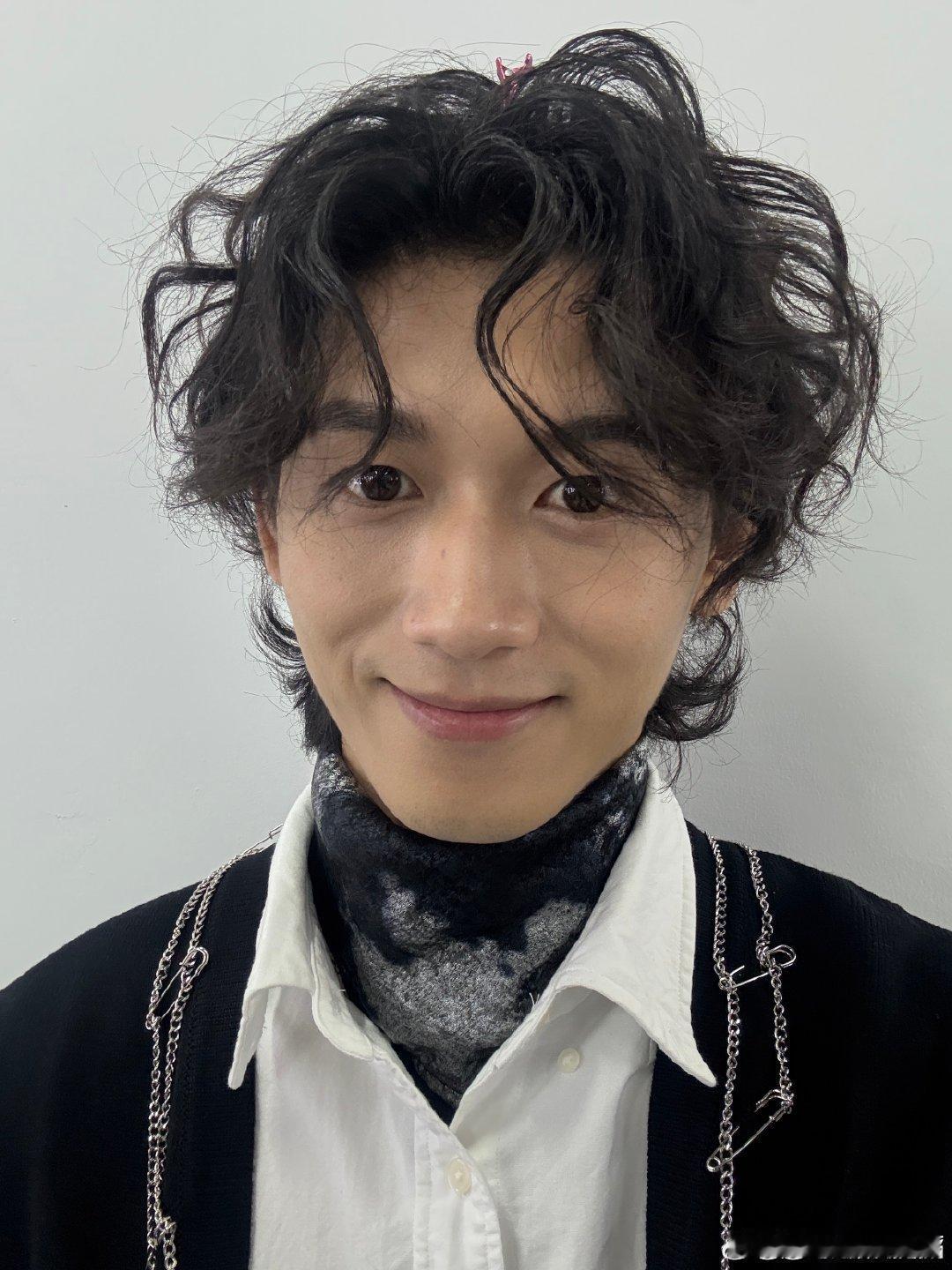 马韬唱方大同特别的人循环 N 遍马韬的《特别的人》，温柔到想把耳机焊在耳朵上声鸣