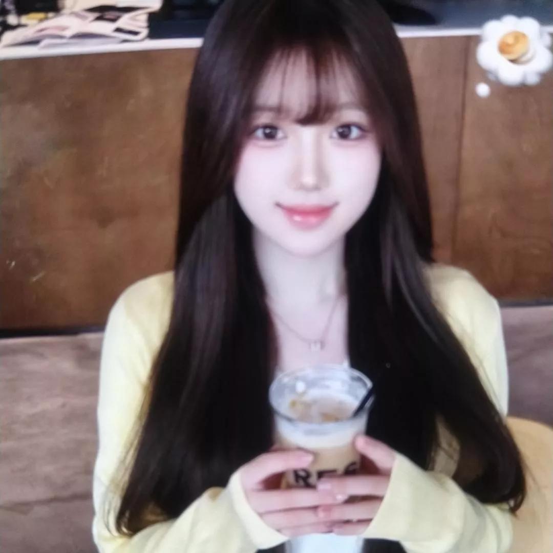 元气满满的一天，从一杯咖啡开始！🌞🍃