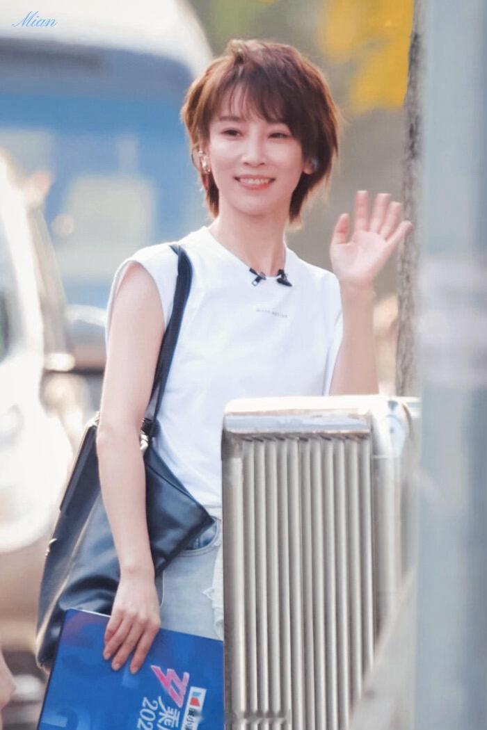 想给谢楠刷个嘉年华去哪里给谢楠刷个嘉年华 她的声音辨识度比想象中高。不是那种一耳