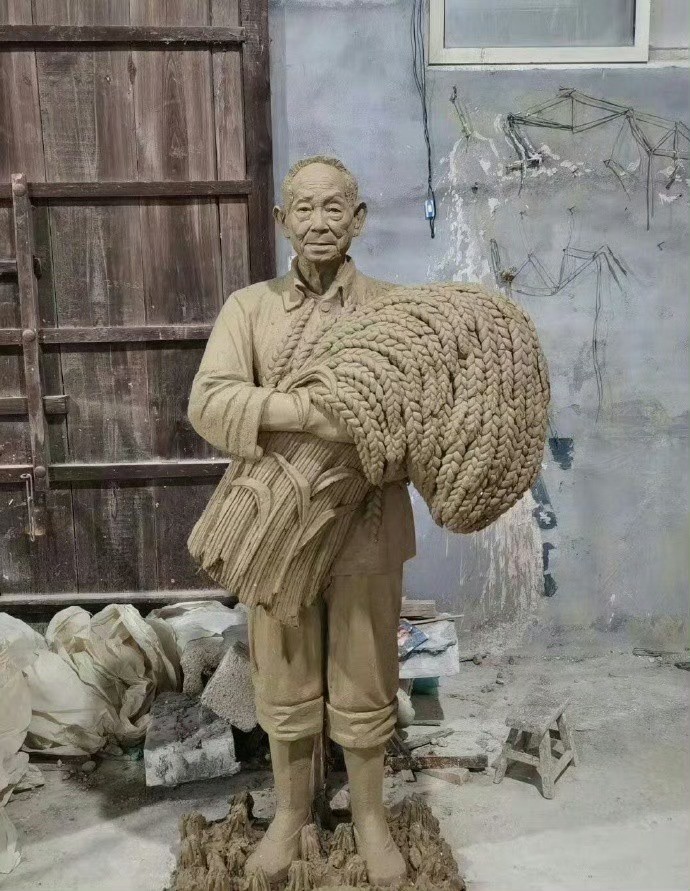 没有他，我们不一定能这么胖，吃的这么饱！所以每个人都该永久的记住他，袁隆平院士！