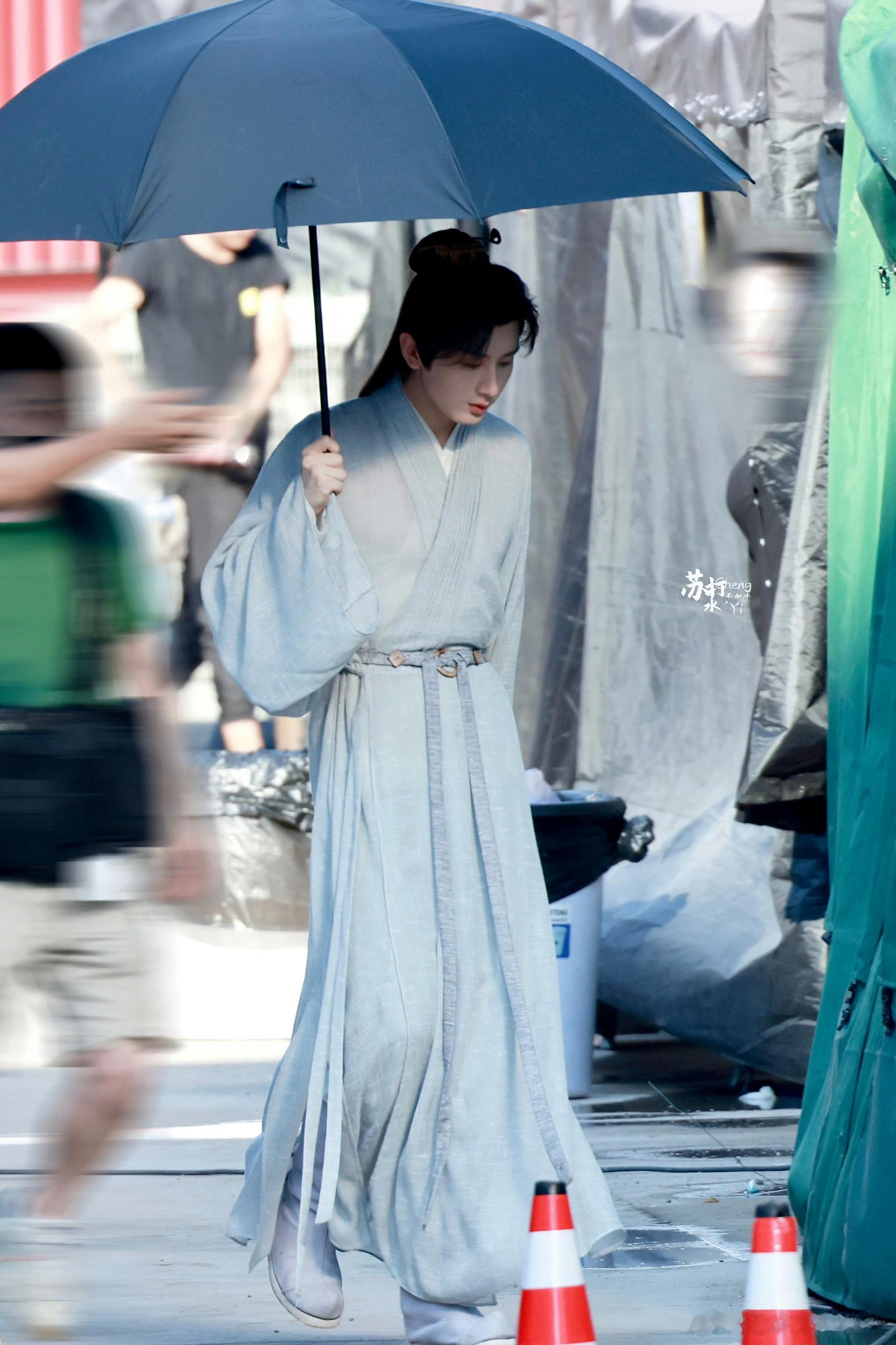 此后盛夏三千莲，再无一朵入我心 🪷成毅莲花楼 🪷 成毅李莲花李相夷