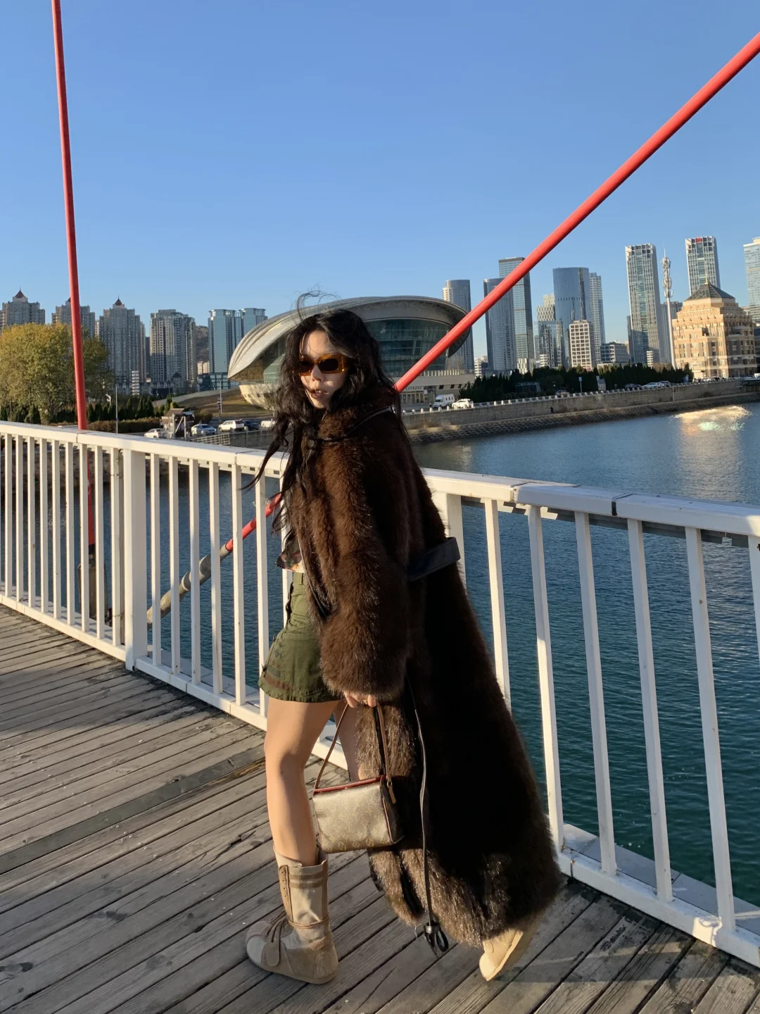 路过的海边大桥🌉bgm是大连特色海胆刺身