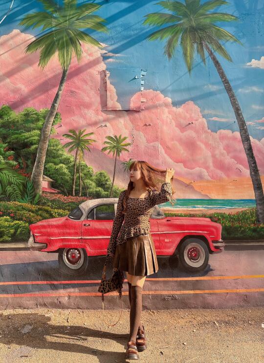在济南❗️超爱这面墙🚗🌴