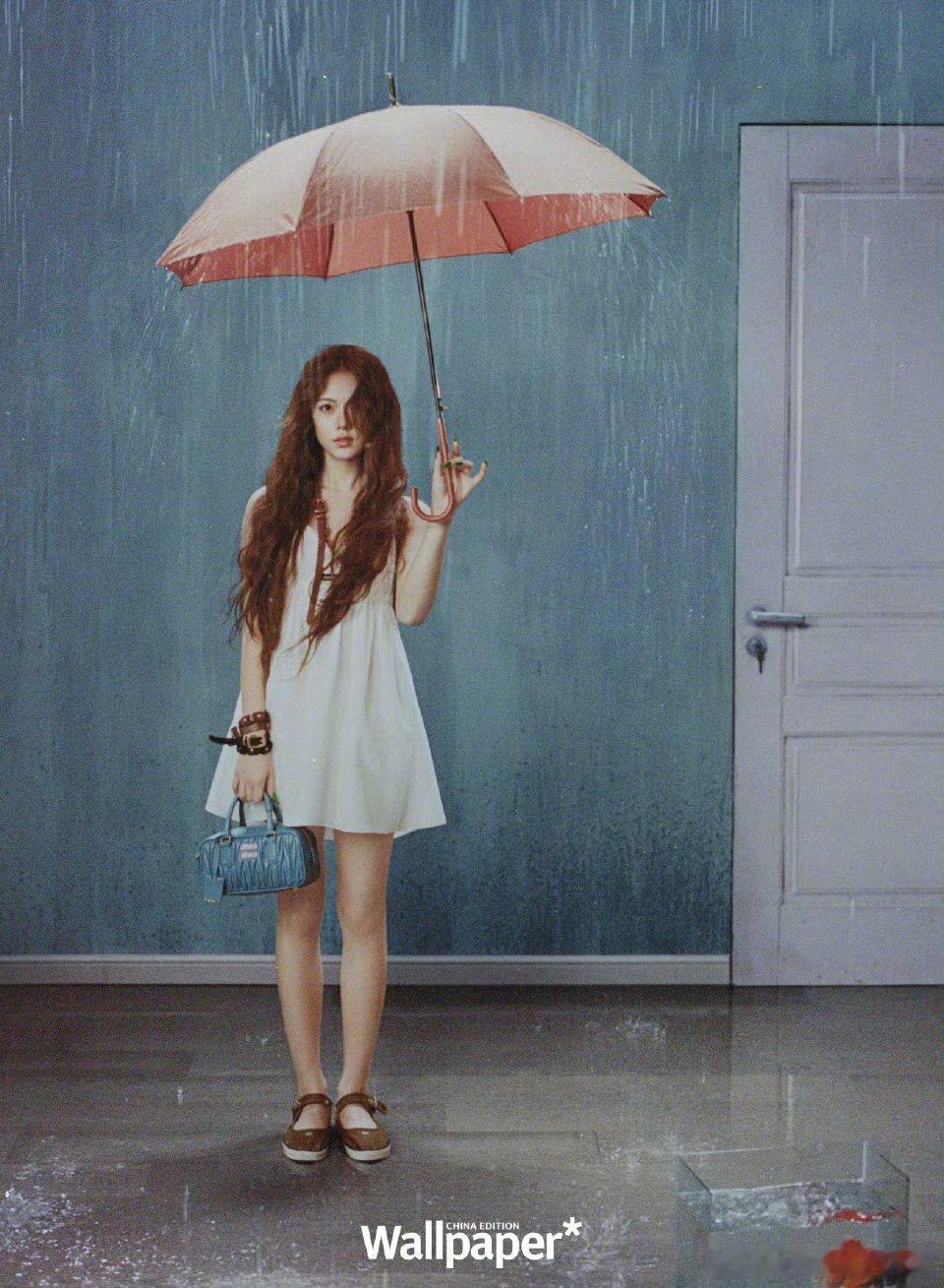 赵今麦Wallpaper大片造型，油画少女风格 