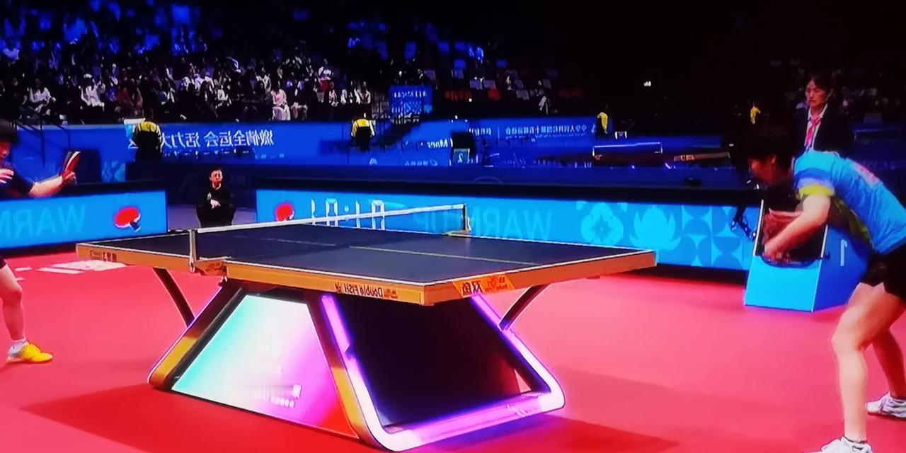 今晚十五届全运会女子单打决赛，孙颖莎和王曼昱这对战，简直是神仙打架！第二局王曼昱