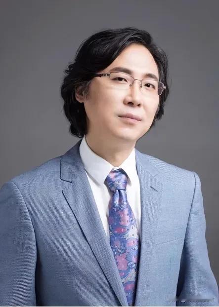 1988年廖昌永：被冤枉偷钱，提刀欲拼命，老师一句话救他一生
 
1988年，2