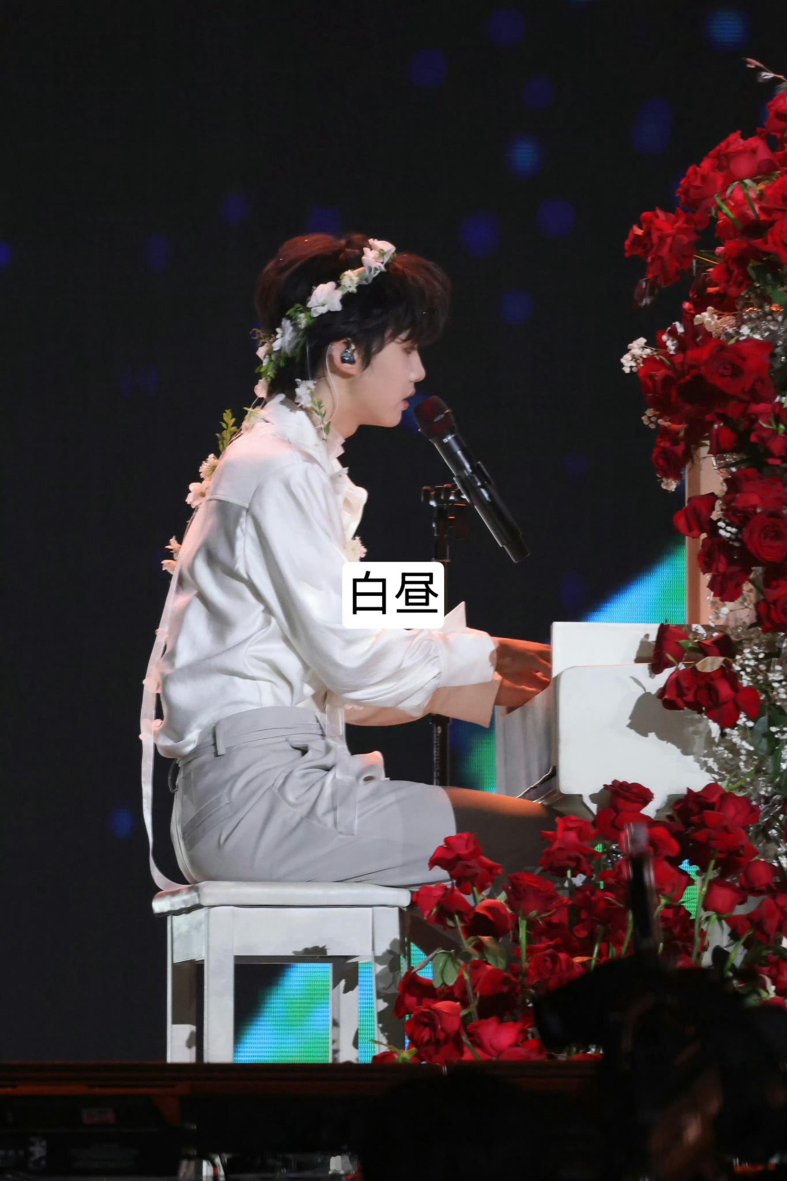 张奕然钢琴弹唱 是钢琴弹唱啊啊啊啊啊🎹张奕然今天是钢琴小王子🌹张奕然钢琴小王