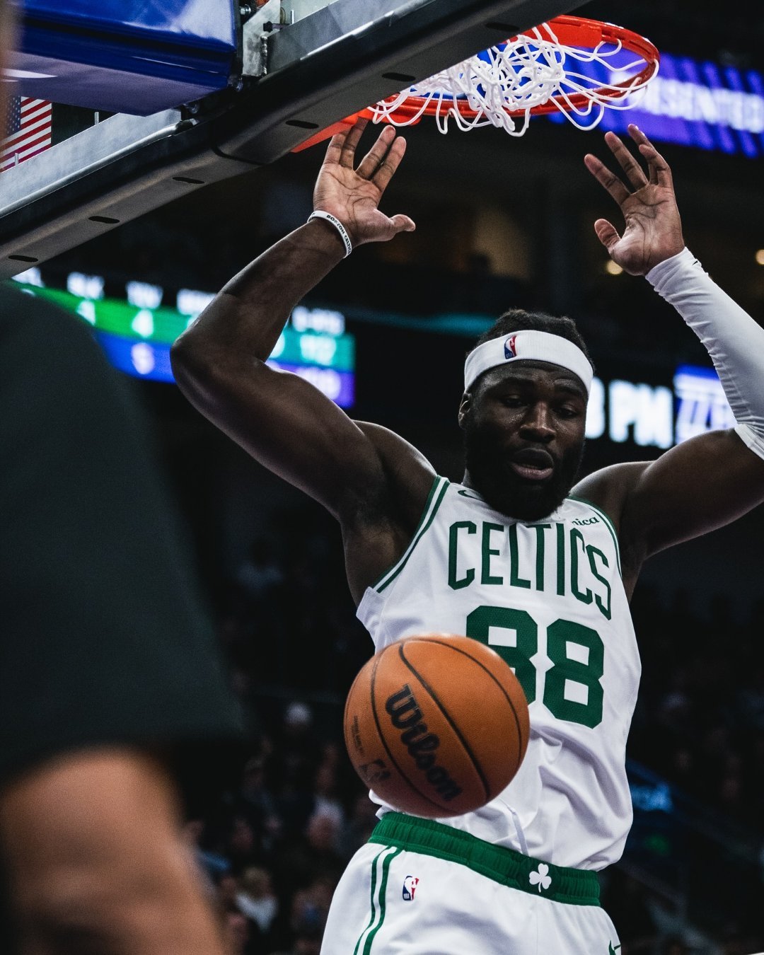 凯尔特人图库 本赛季进步神速，已经坐稳了首发中锋的克塔，会获得进步最快球员的选票